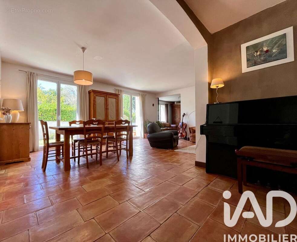 Photo 9 - Maison à JOUQUES