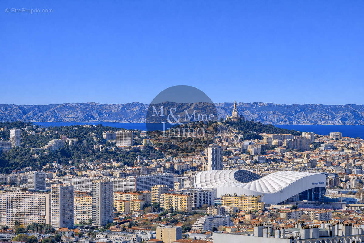 Appartement à MARSEILLE-9E