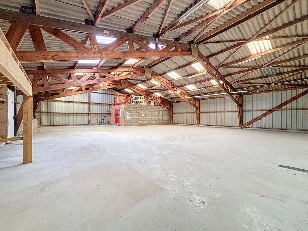 Commerce à SAINT-LO