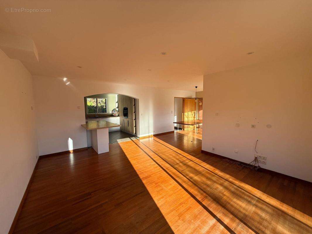 Maison contemporaine - 4 chambres - grand jardin - photo 5