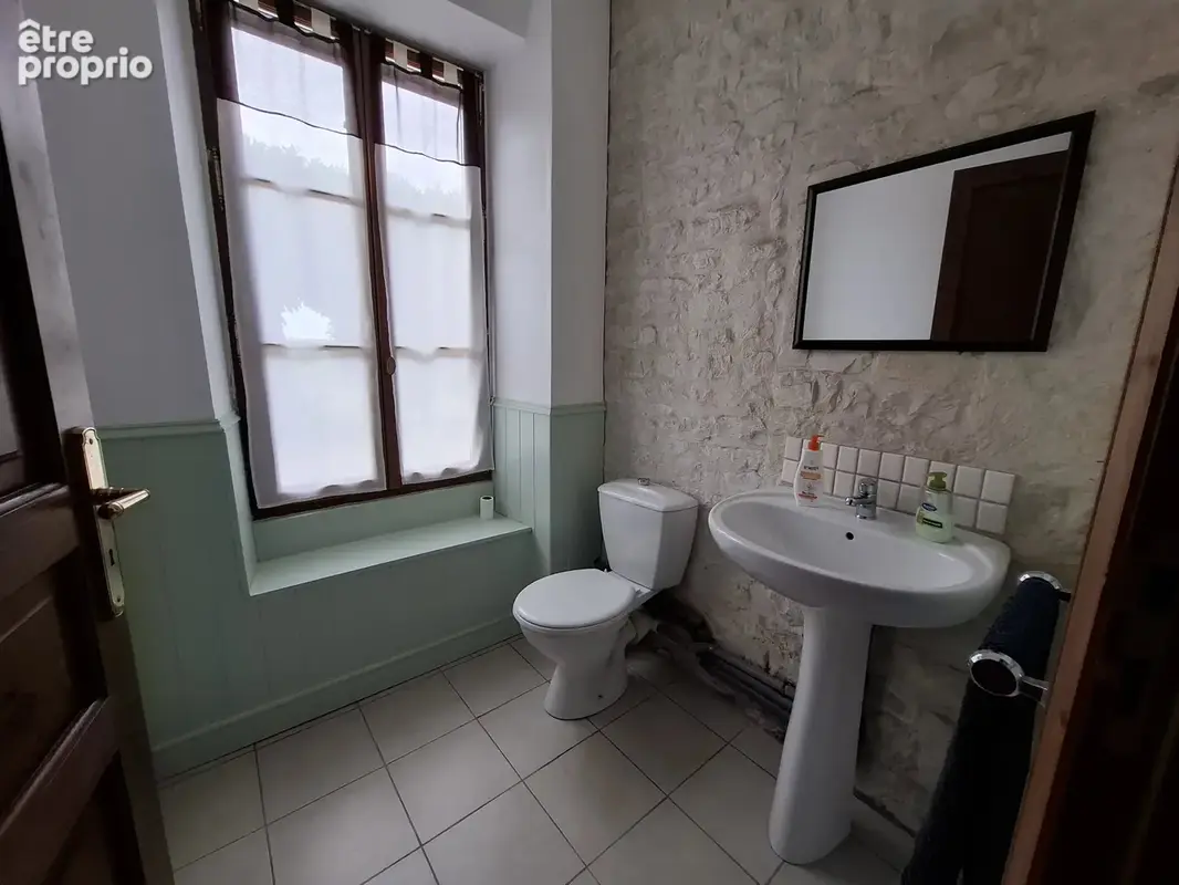 Maison 4 chambres impeccablement entretenue avec vue imprenable sur la campagne - photo 10