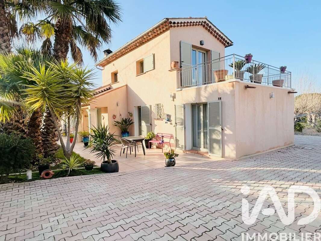 Photo 2 - Maison à FREJUS