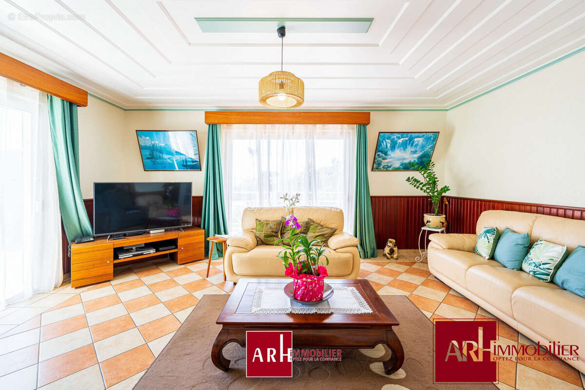 Maison à SAINT-DENIS