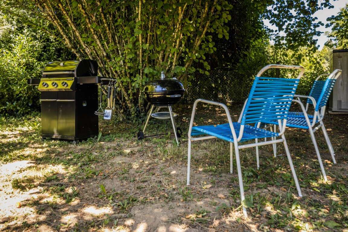 Maison à SEGUR-LE-CHATEAU