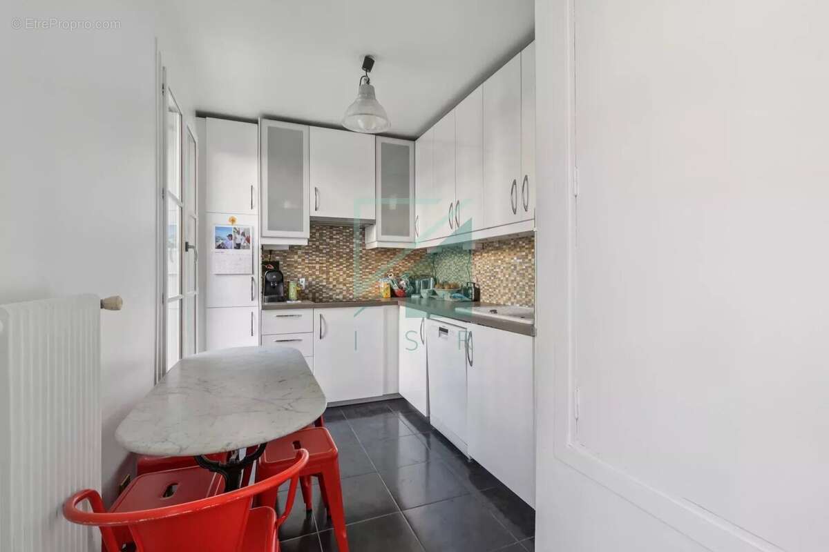 Appartement à PARIS-3E