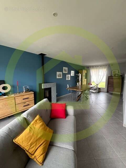 Maison à GRANDFRESNOY