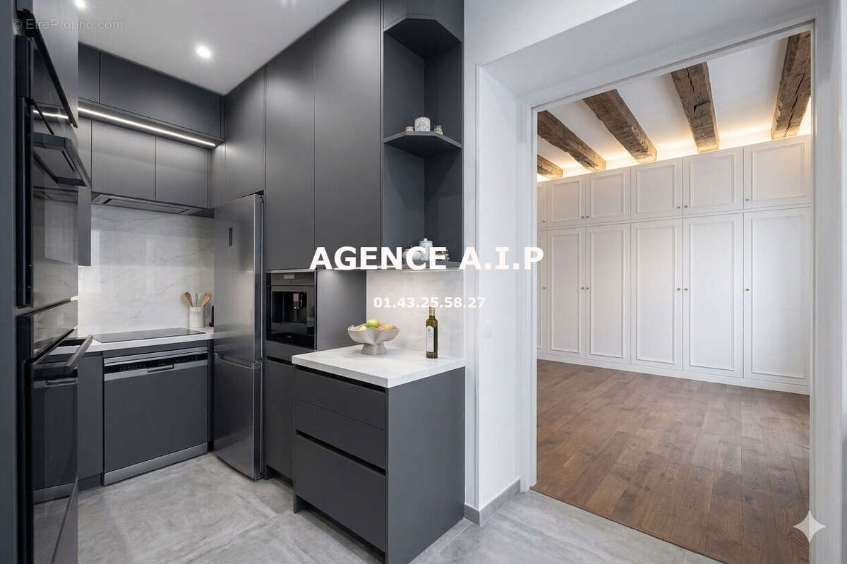 Appartement à PARIS-10E