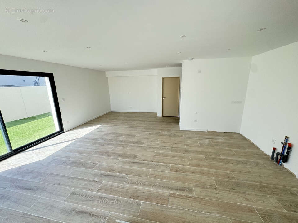 Maison à VILLENEUVE-TOLOSANE