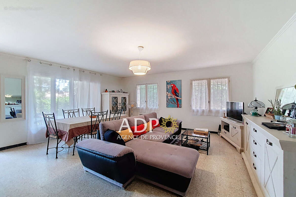 Appartement à PEYMEINADE