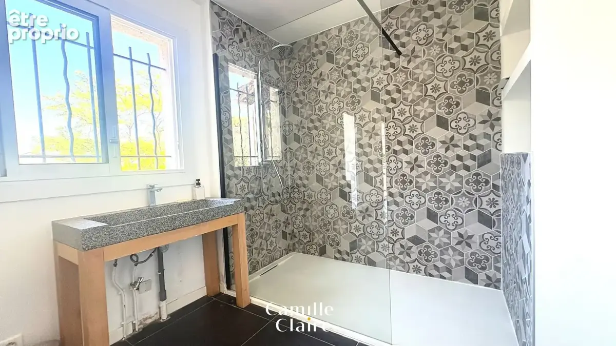 'Nouveauté' maison T6 + dépendance avec terrain et piscine sur les Pennes-Mirabeau. - photo 12