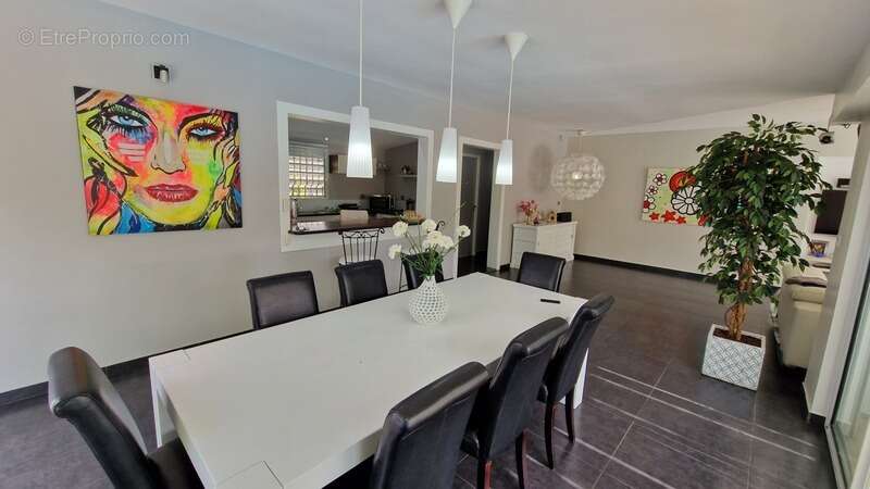 Maison à BAIE-MAHAULT