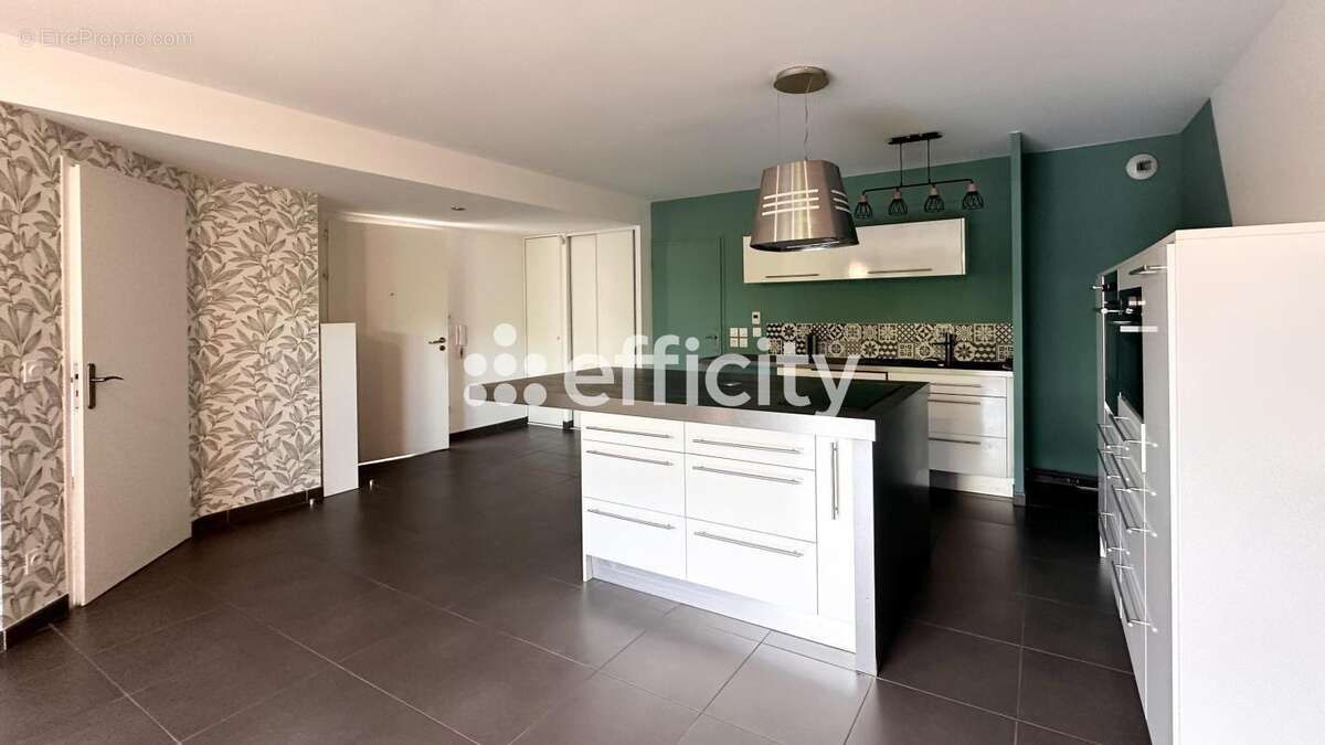 Appartement à VAULX-EN-VELIN