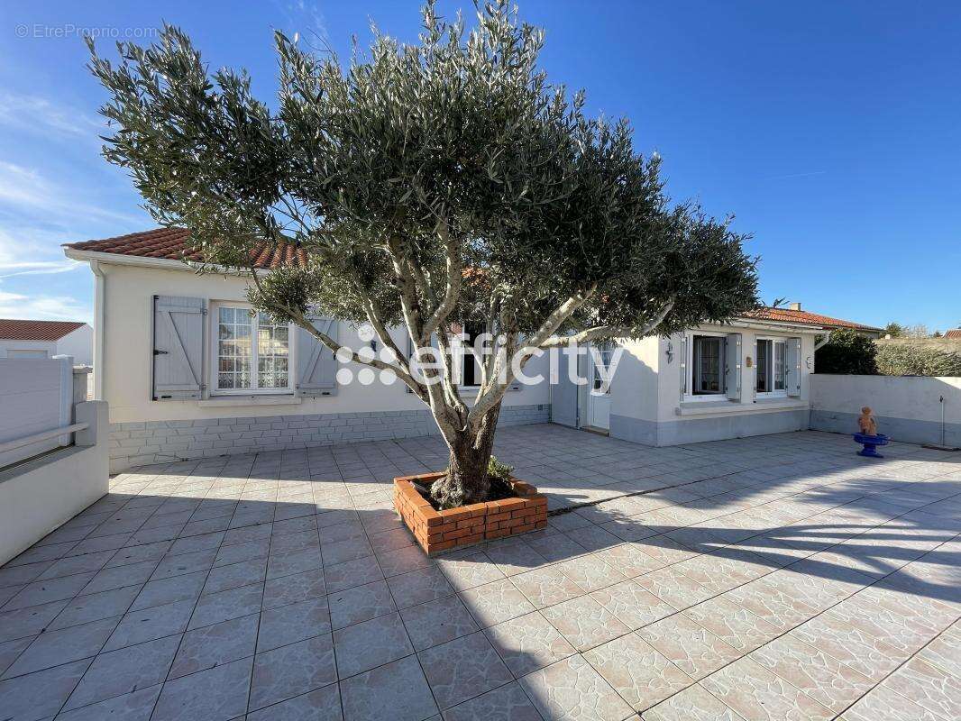 Maison à BREM-SUR-MER