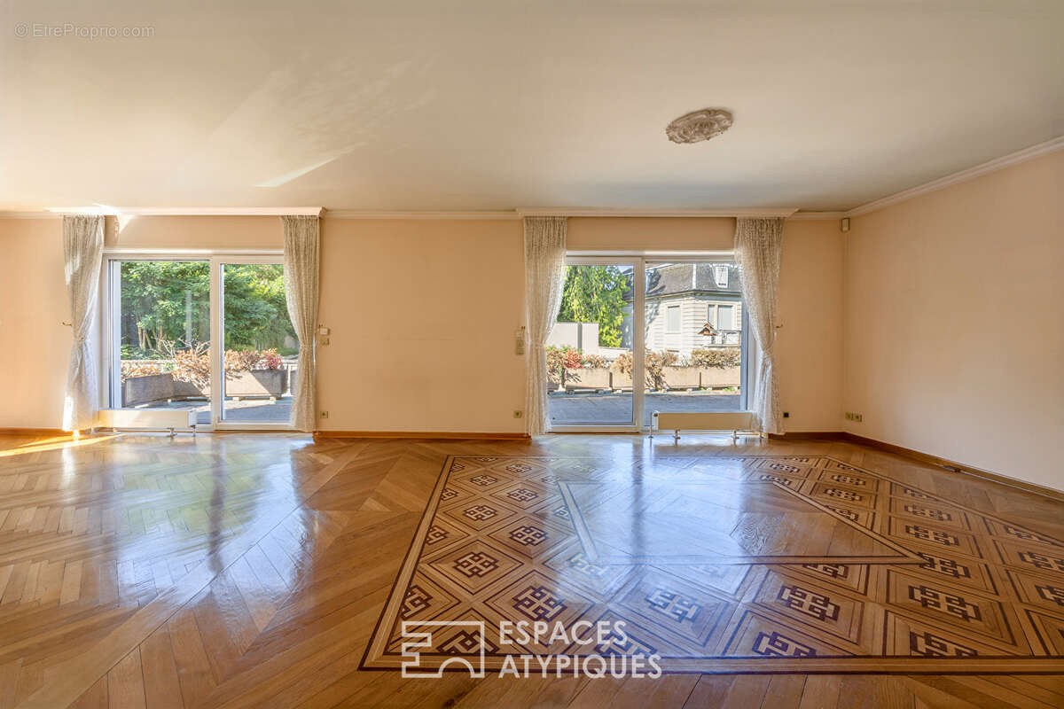 Maison d'exception au coeur du Rebberg à réinterpréter. - photo 4