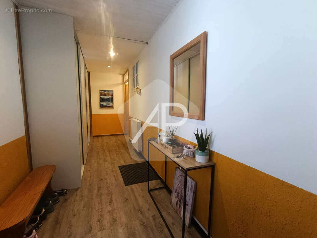 Appartement à PUY-SAINT-PIERRE