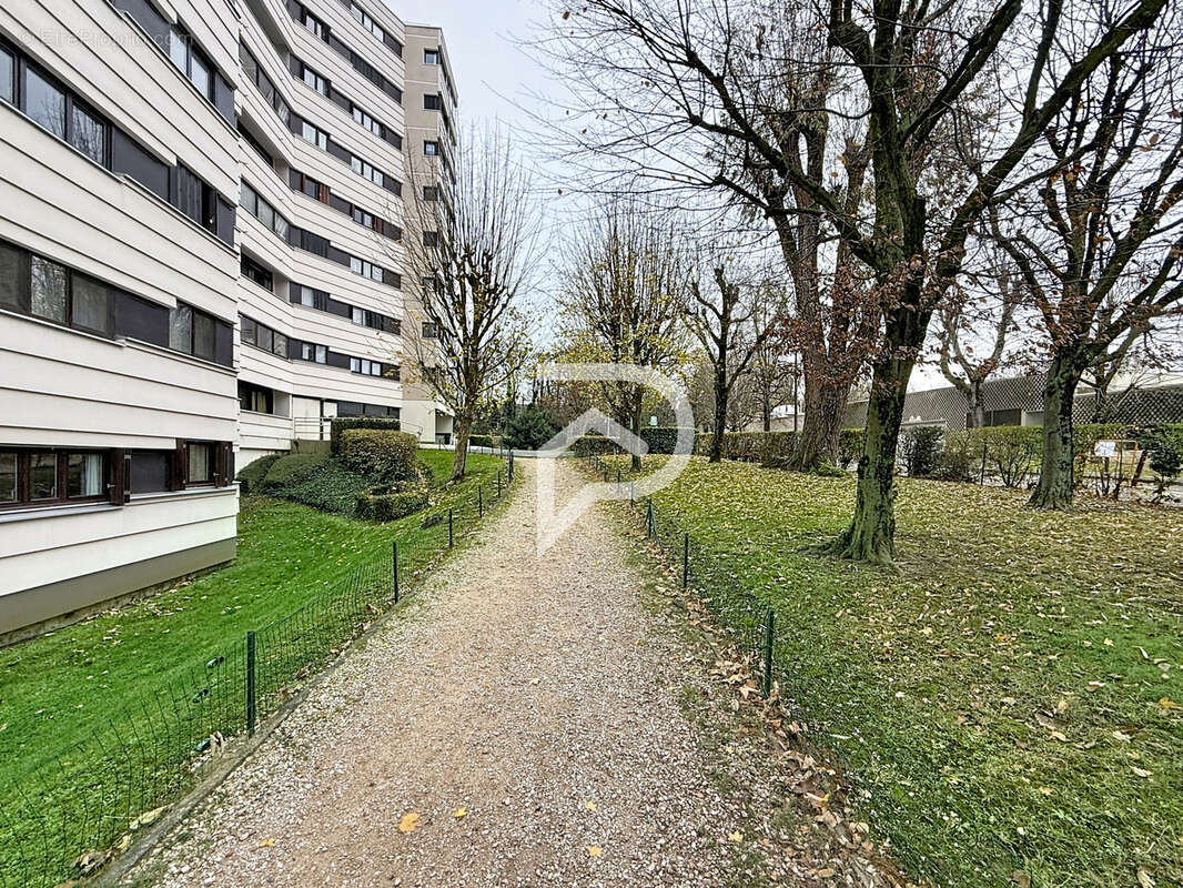 Appartement à CHAMPS-SUR-MARNE