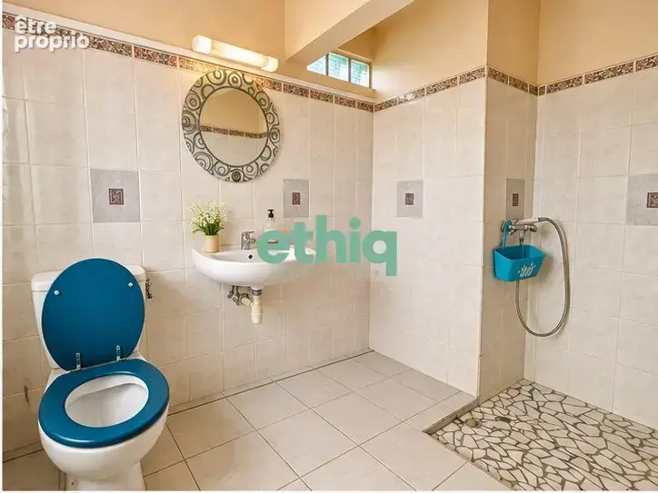 Maison 5 pièces 110 m² à vendre à Saint-Claude (97120) - photo 5
