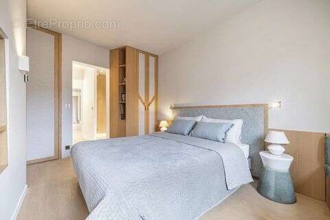 Appartement à PARIS-6E