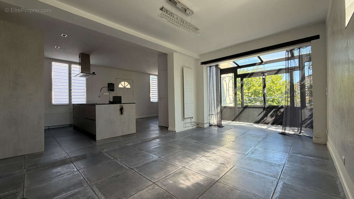 Maison 125m² à les pavillons-sous-bois - photo 3