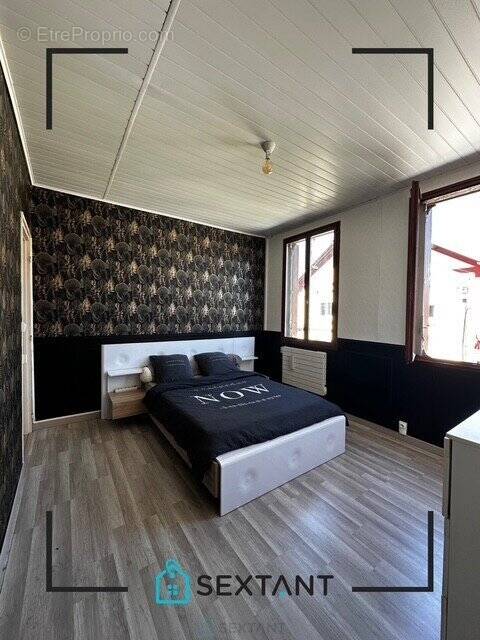 Maison à SAINT-ETIENNE-DU-ROUVRAY