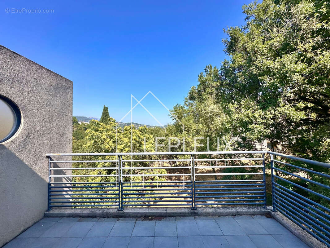 NOUVEAUTÉ   Appartement 3 pièces de 57,85 m2 au dernier étage - photo 2