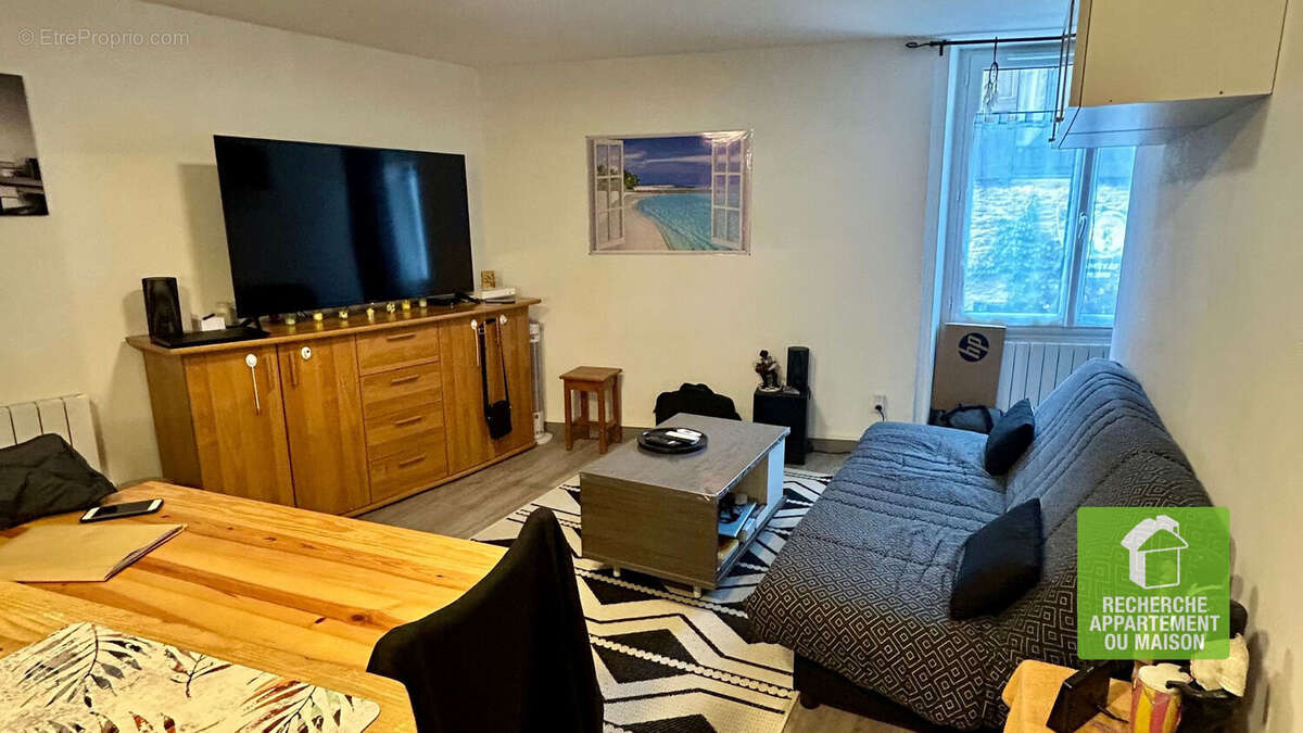 Appartement à CREMIEU