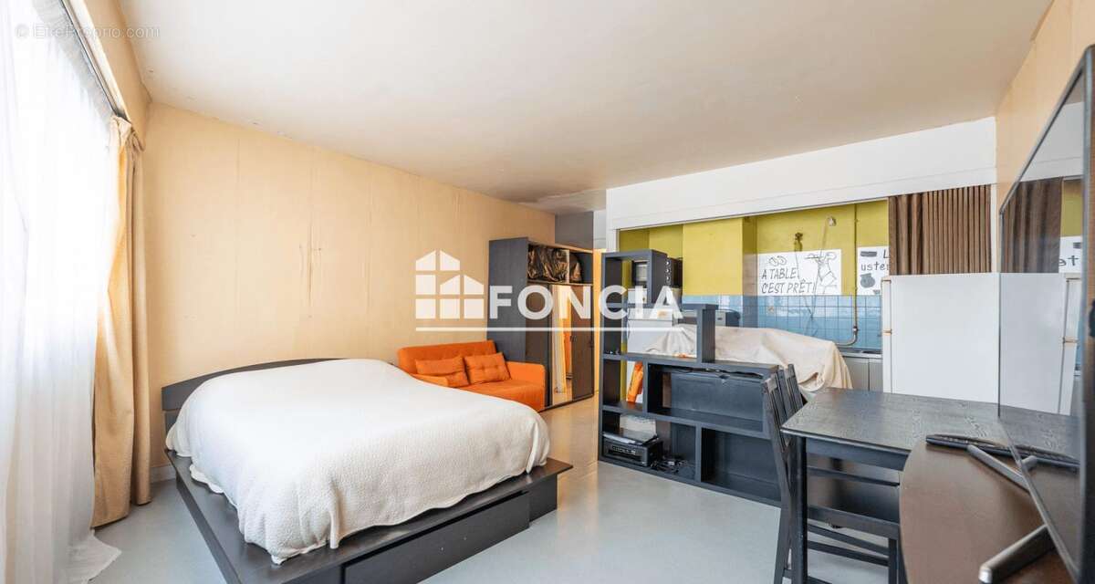 Appartement à PARIS-19E