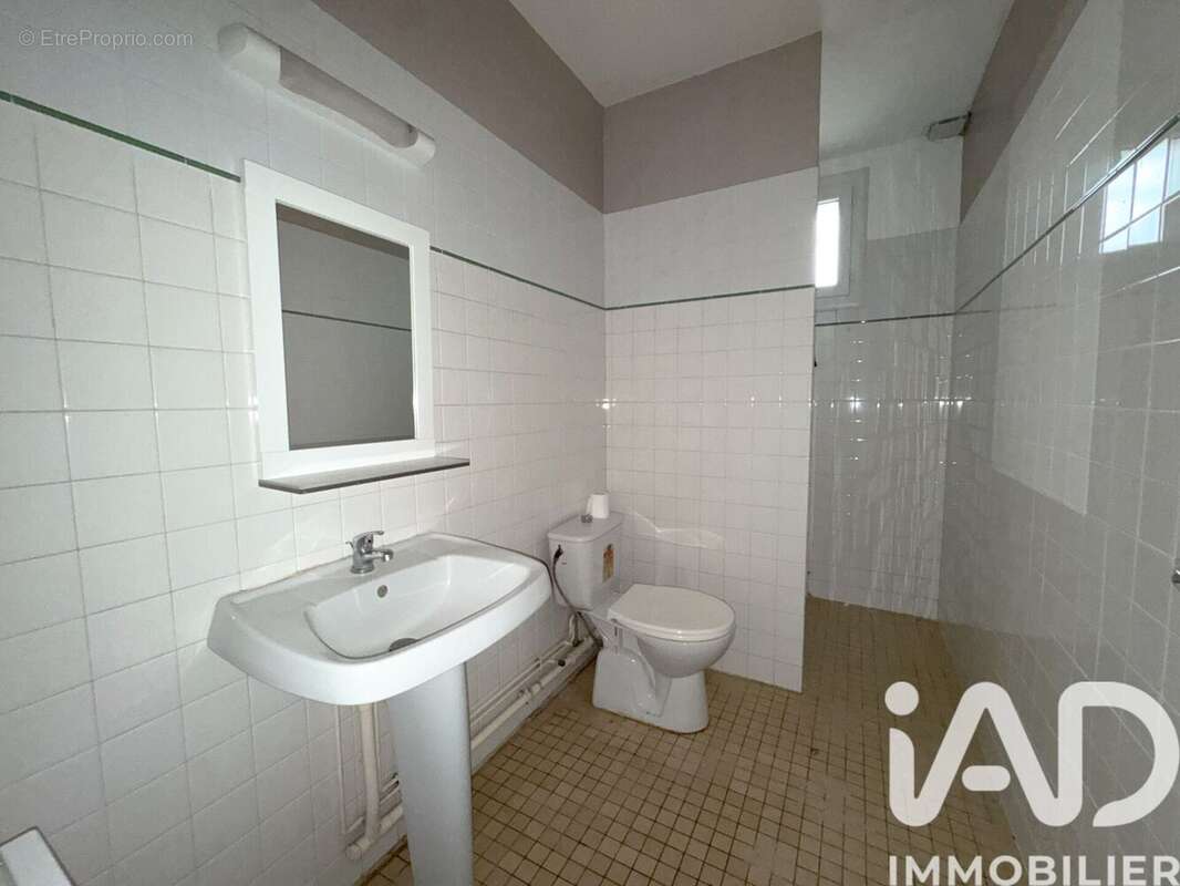 Photo 8 - Maison à SAINT-YZAN-DE-SOUDIAC