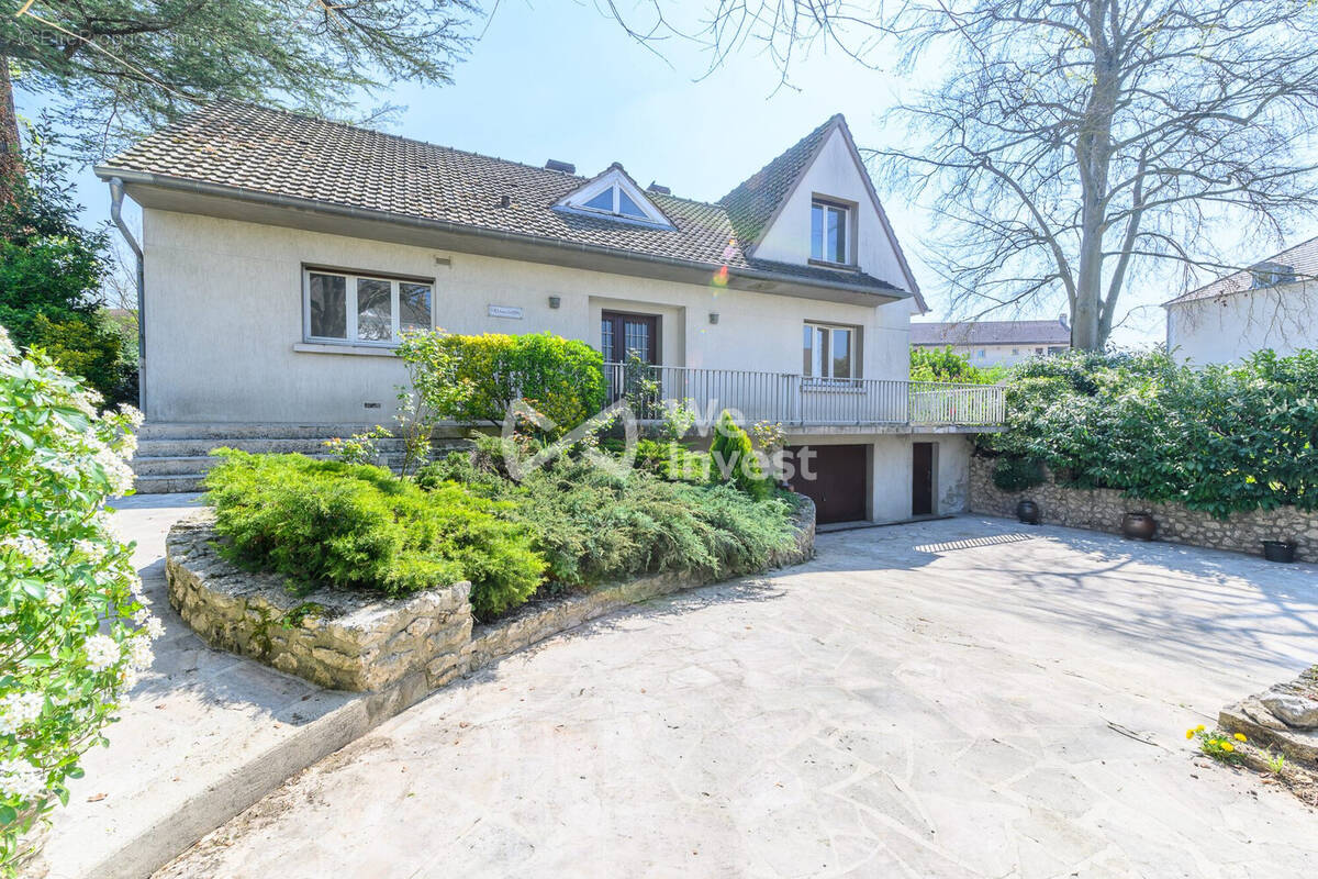 Maison à COULOMMIERS