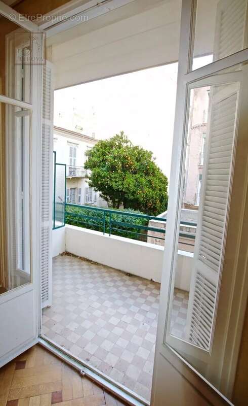 Nice centre - 2p de 55m2 + 2 balcons - photo 2