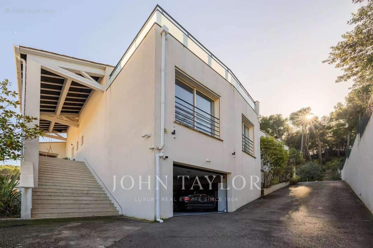 Maison à SEPTEMES-LES-VALLONS