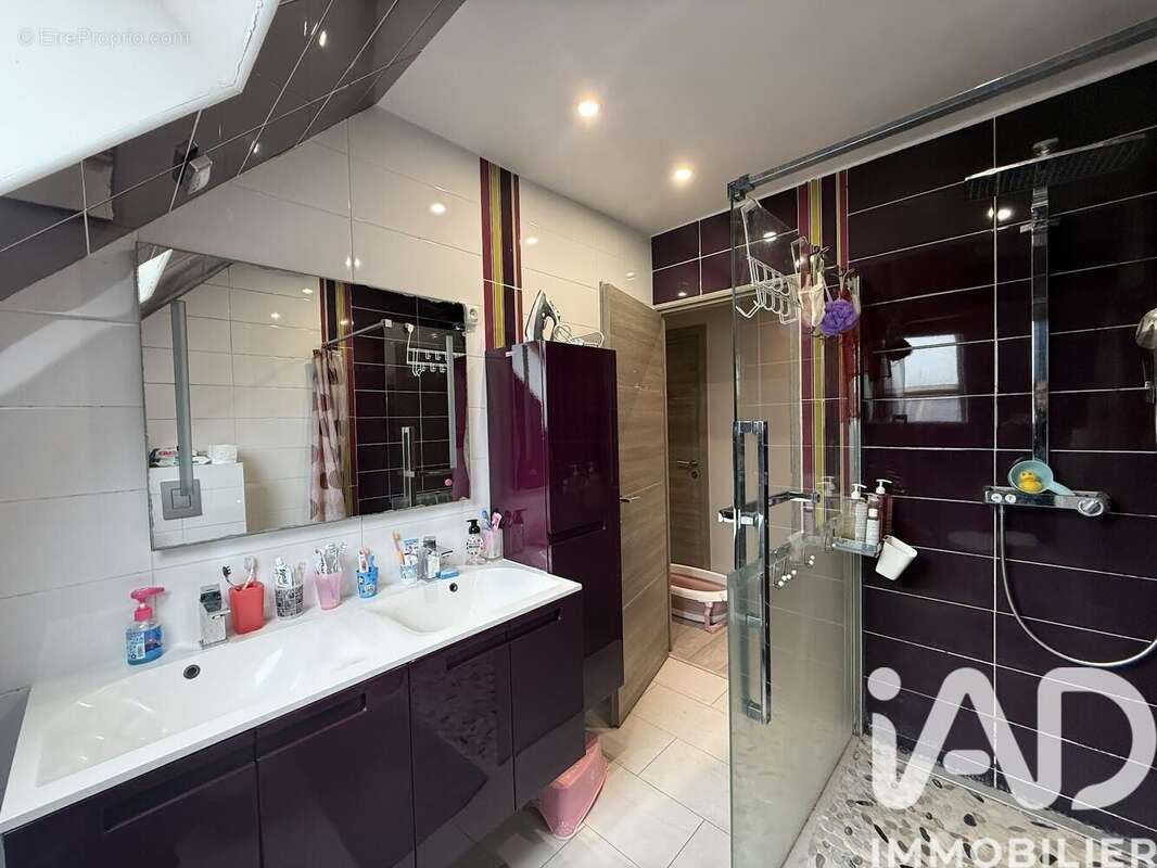 Photo 6 - Maison à SAVIGNY-LE-TEMPLE