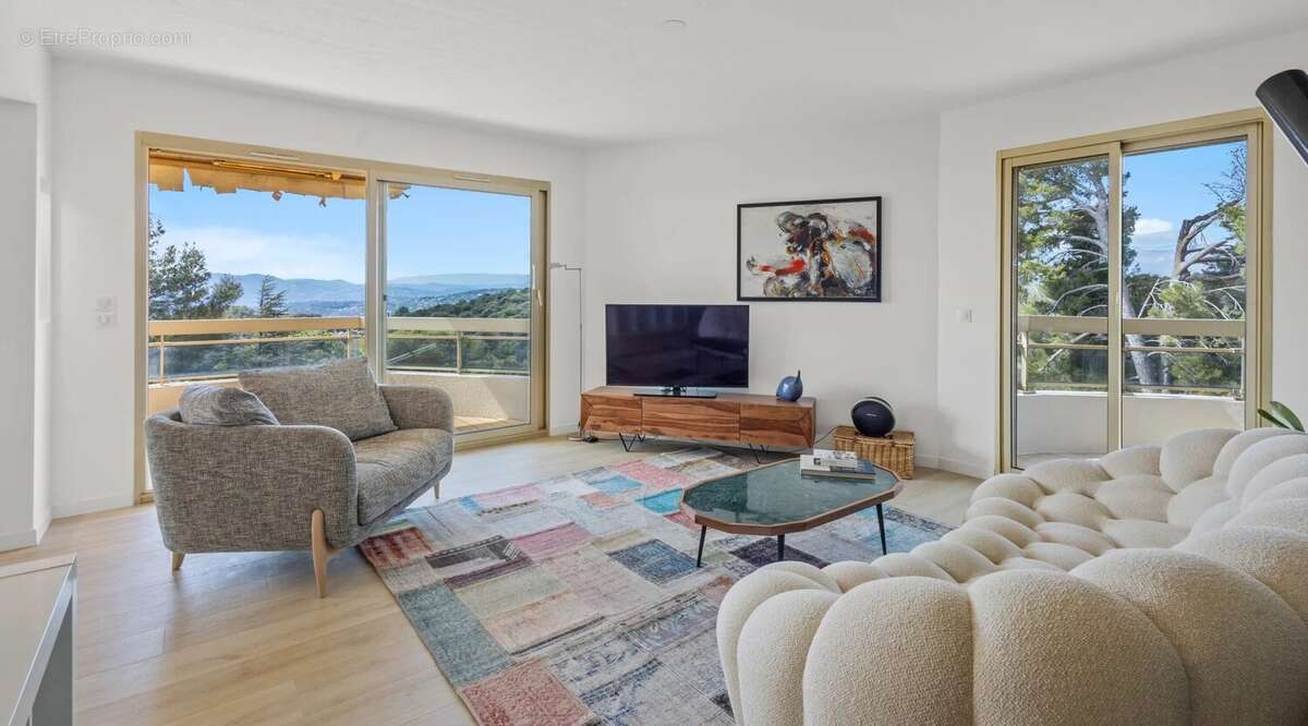 Appartement à LE CANNET