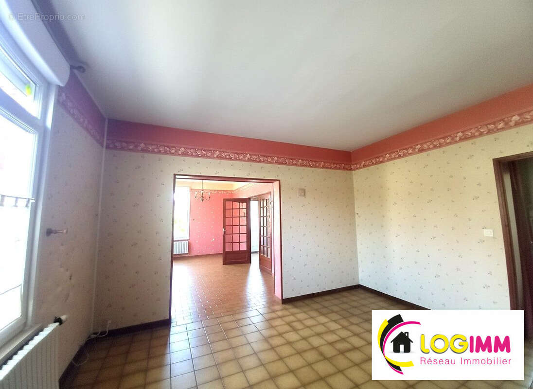 Maison 114 m² à Englefontaine  - photo 6