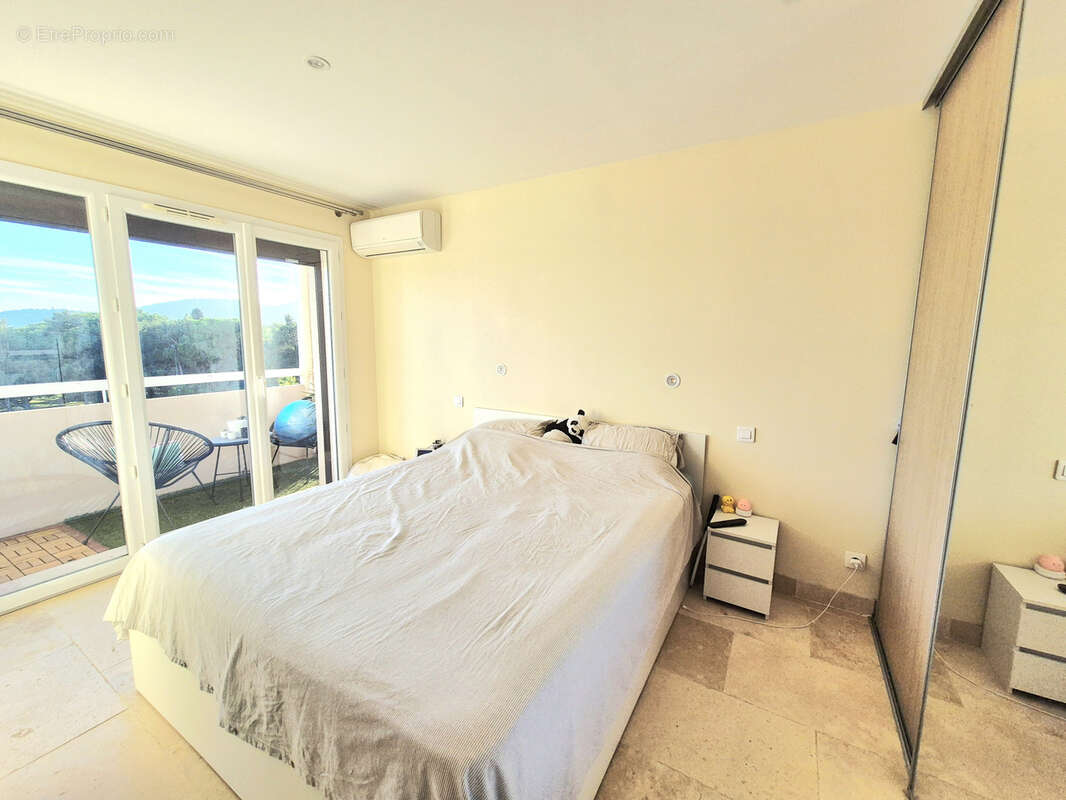 Appartement à HYERES