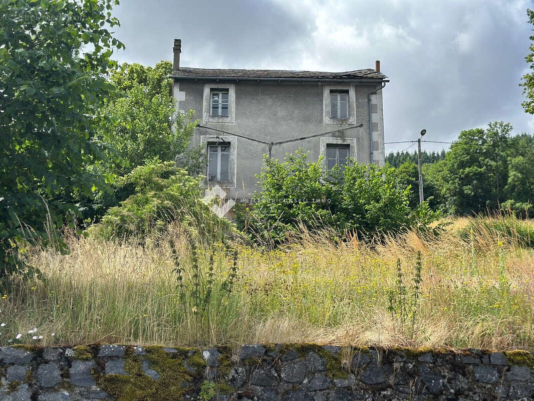 Maison 120 m² à Neussargues-Moissac  - photo 3