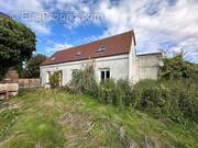 Maison à SAILLY-SAILLISEL