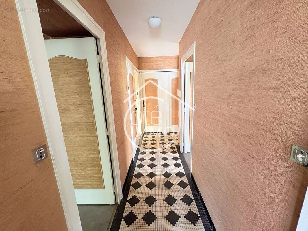 BERGERAC : Maison sur sous-sol 4 pièces de 105m² avec jardin - photo 5
