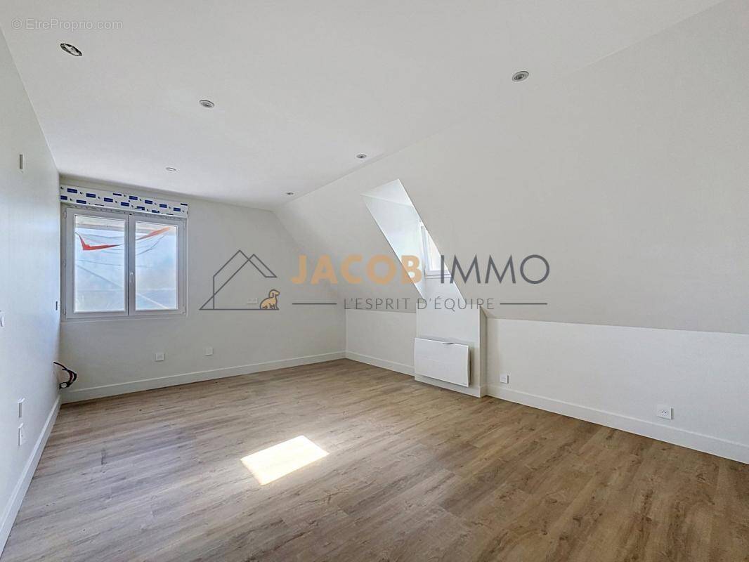 Appartement à GUIPRONVEL