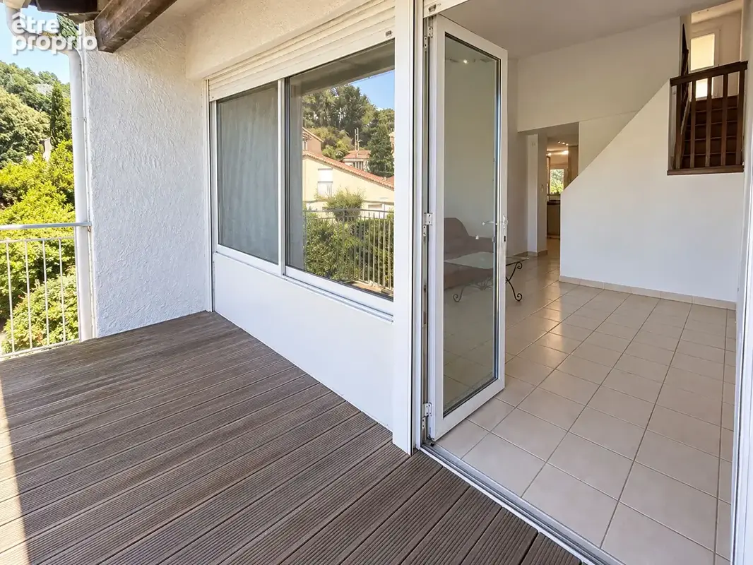 ** ** Proche Du Port ** Maison 4 pièces avec 3 Chambres ** Terrasse 77m² ** (83430) SAINT -MANDRIER SUR MER** - photo 6