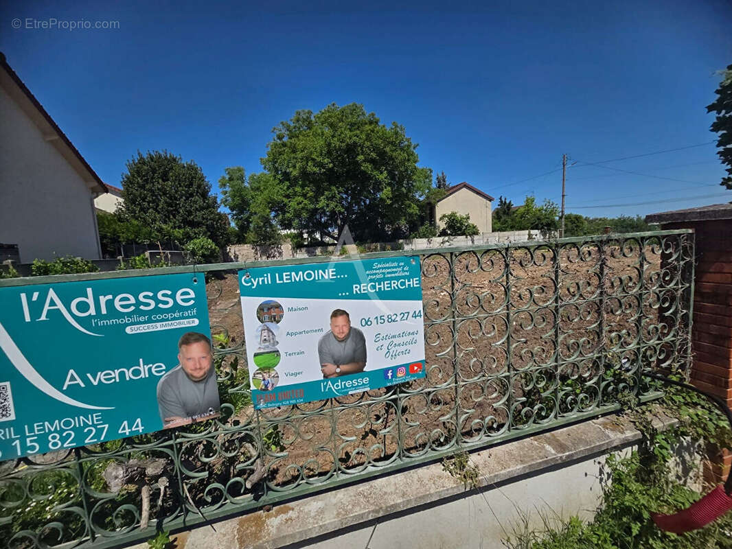 Terrain à TREMBLAY-EN-FRANCE