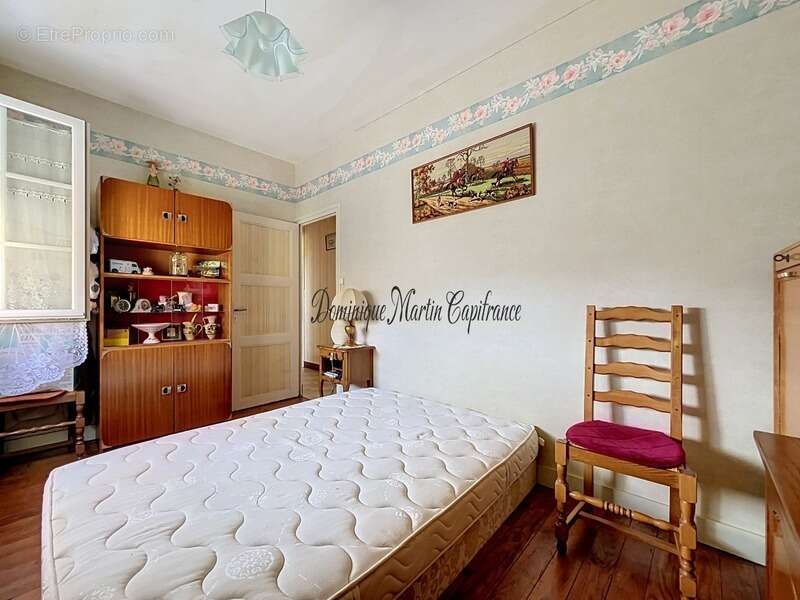 Maison à vendre 4 pièces LHOMME (72)-Maison de plain-pied à réinventer – Petit prix, emplacement idéal au cœur de Lhomme ! - photo 16