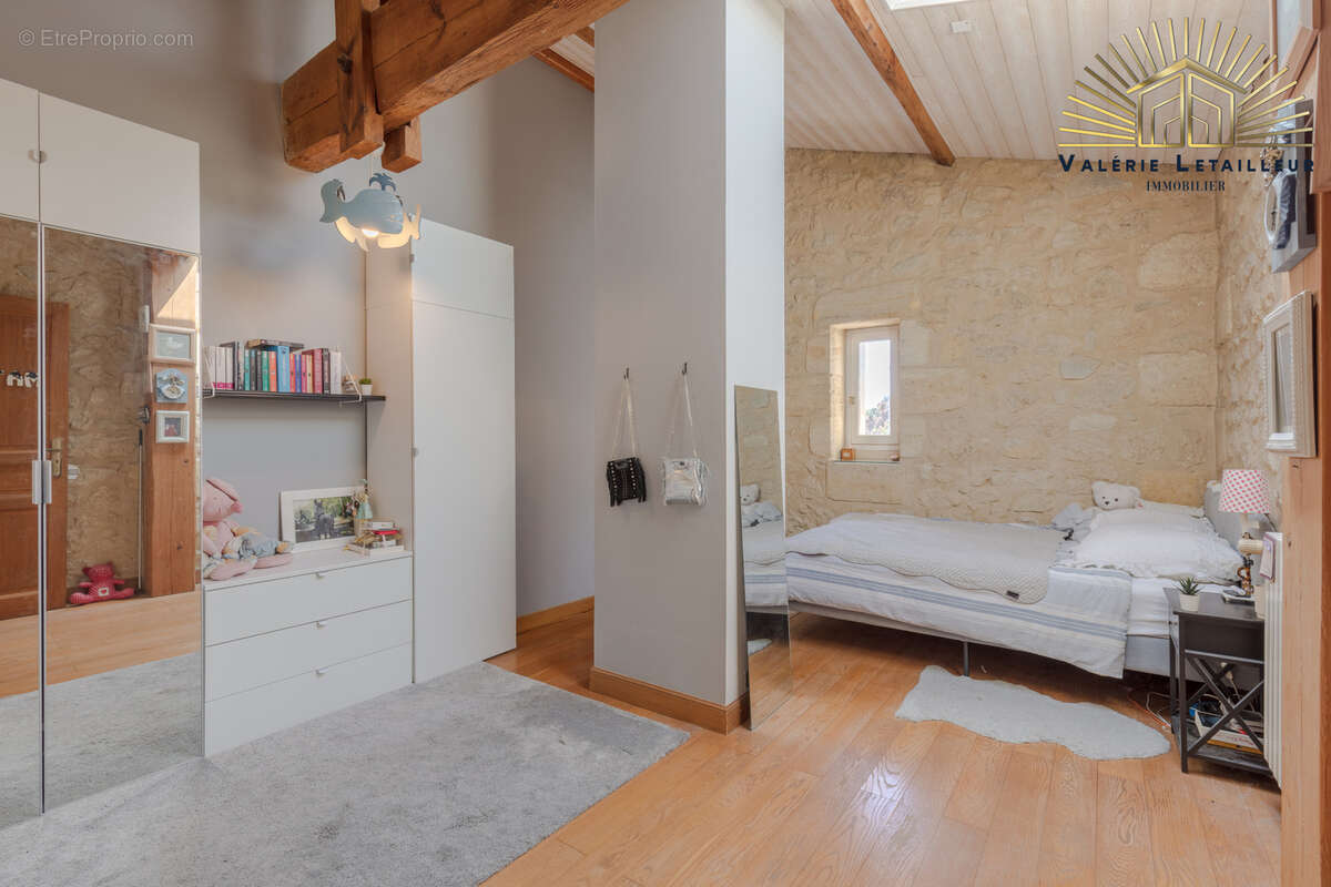 Maison à CARBON-BLANC