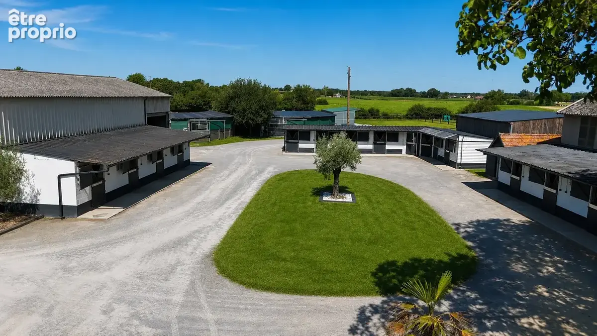 Propriété équestre avec maison d'habitation sur 7 ha - photo 4