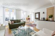 Appartement à PARIS-3E