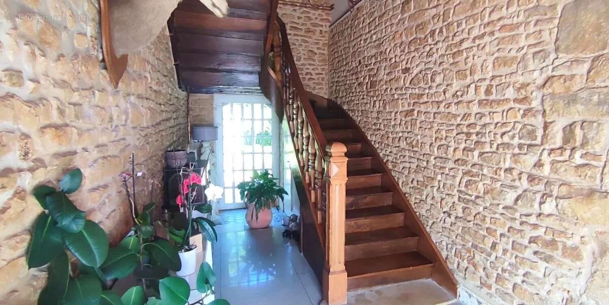 Maison à VIEUX-RUFFEC