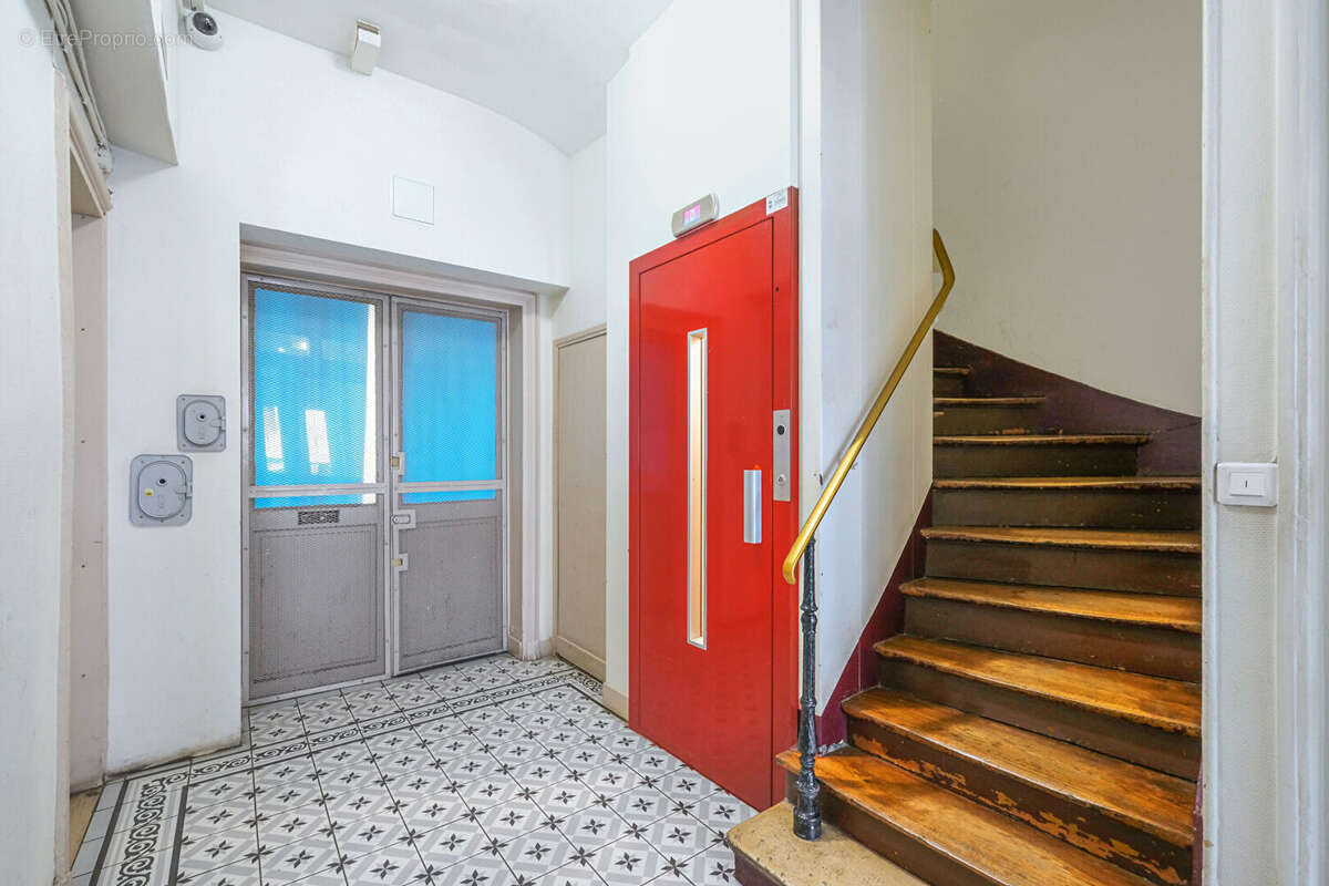 Appartement à PARIS-18E