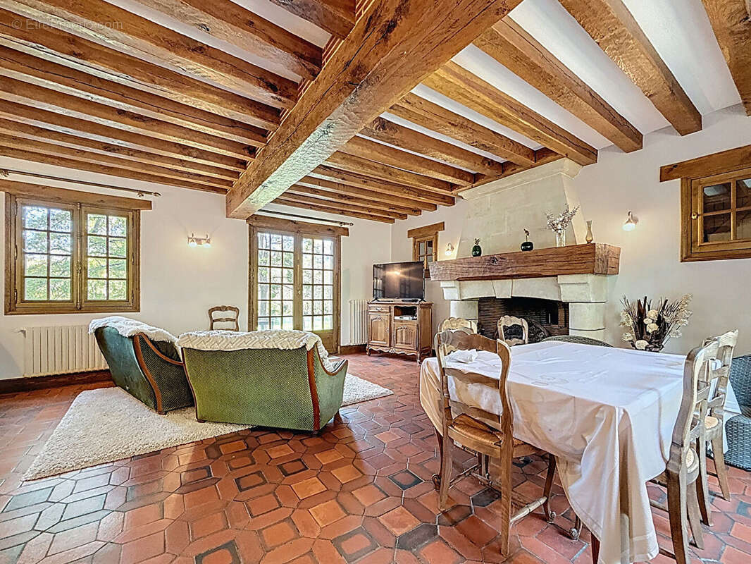 Maison à CELLETTES