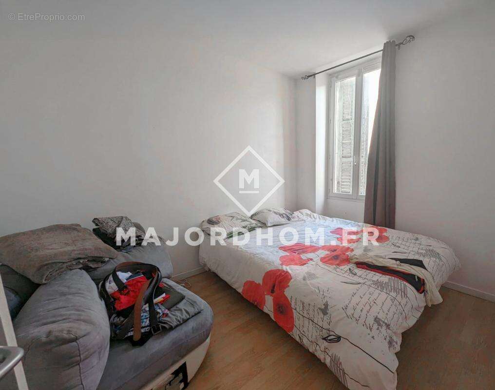 Appartement à MARSEILLE-1E