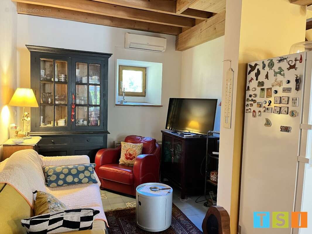 Troubat : Maison de village de charme entièrement rénovée par des artisans au coeur de la Barousse - photo 4